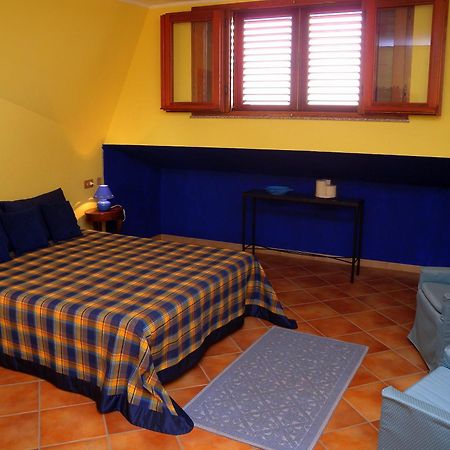 Bb Doliahouse Bed & Breakfast Dolianova Cameră foto
