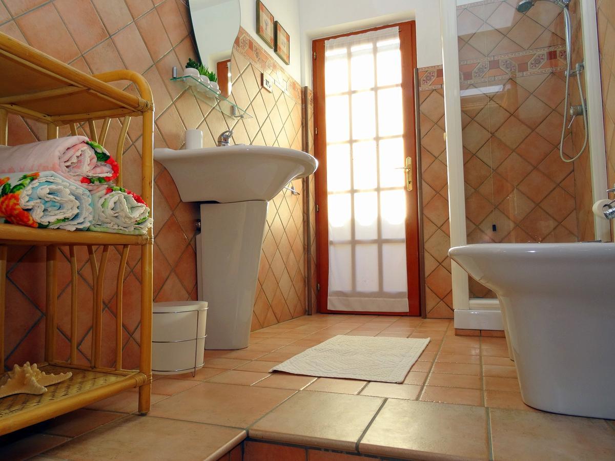 Bb Doliahouse Bed & Breakfast Dolianova Cameră foto